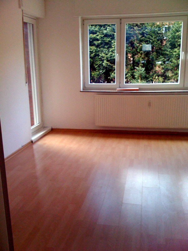 **PROVISIONSFREI** Günstige drei Zimmer Wohnung!